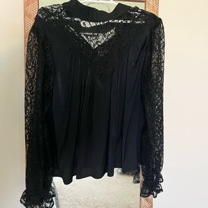 Vici black blouse with lace